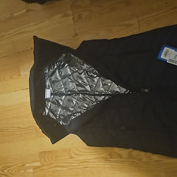 Ladies medium Columbia vest - Picture 4 of 9